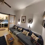 Manolia House Апартаменты *