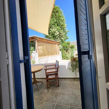 Manolia House Apartment Páros