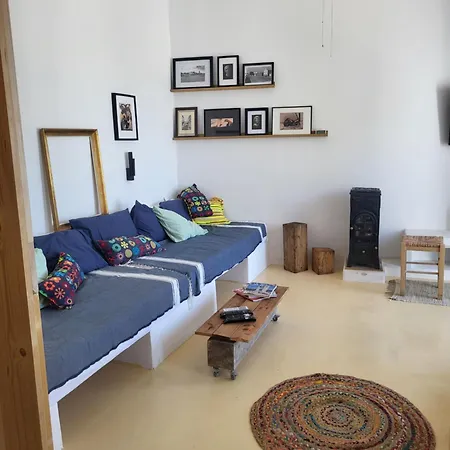 Manolia House 아파트 *