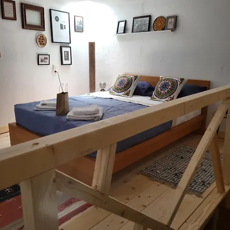 Manolia House